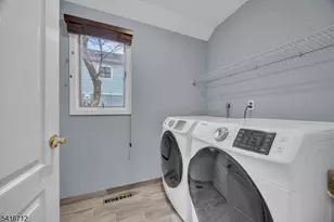 8 Village Park Ct, Scotch Plains Township, NJ 07076 - Photo 18