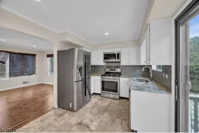 8 Village Park Ct #8, Scotch Plains Township, NJ 07076 - Photo 8