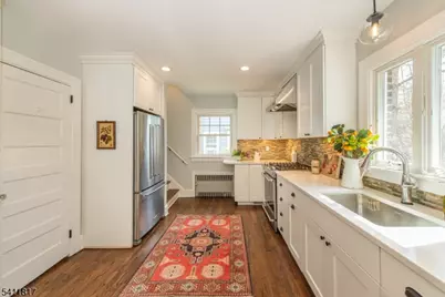 30 Wellesley Rd, Montclair, NJ 07043 - Photo 20