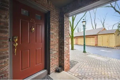 26 Mews Ln, South Orange, NJ 07079 - Photo 2