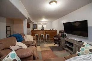 51E Beacon Hill Rd, West Milford, NJ 07480 - Photo 20