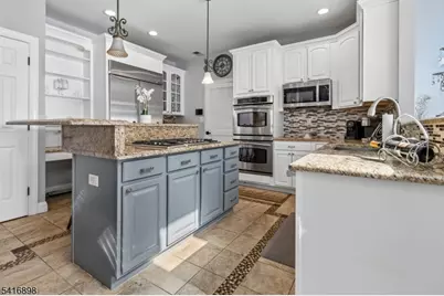 16 Valley Wood Dr, Franklin Township, NJ 08873 - Photo 8