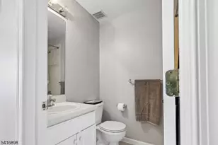 16 Valley Wood Dr, Franklin Township, NJ 08873 - Photo 32