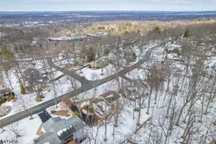 27 Hunterdon Blvd, Berkeley Heights Township, NJ 07974 - Photo 26