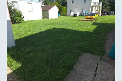 12B No 6th Ave #B, Manville, NJ 08835 - Photo 10