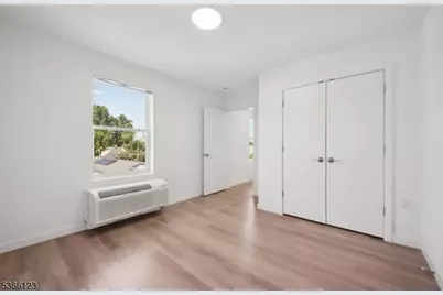 369 18th Ave #304, Newark, NJ 07108 - Photo 10