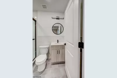 581 Bergen St, Newark, NJ 07108 - Photo 18