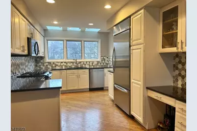 42 Schindler Ter, West Orange Township, NJ 07052 - Photo 6