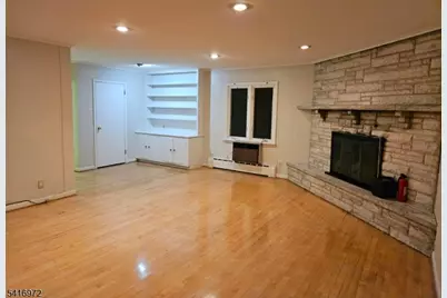 653 New York Ave, Lyndhurst Township, NJ 07071 - Photo 2