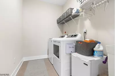 4 Aspen Dr, Cedar Grove, NJ 07009 - Photo 4