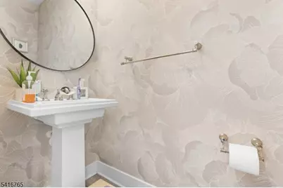 4 Aspen Dr, Cedar Grove, NJ 07009 - Photo 14