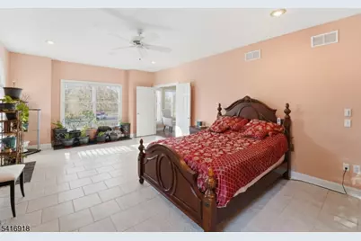 3 Cole Ct, Raritan Township, NJ 08822 - Photo 12