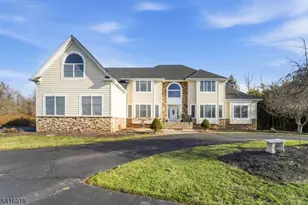 3 Cole Ct, Raritan Township, NJ 08822 - Photo 1