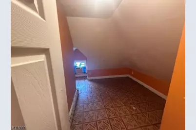 681 W 3rd St, Plainfield, NJ 07060 - Photo 18