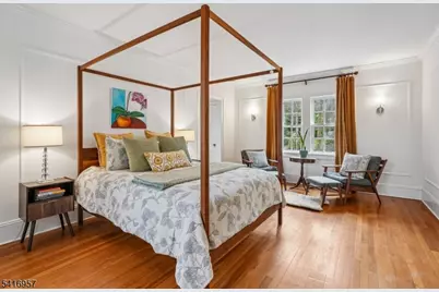 391 Up Mountain Avenue, Montclair, NJ 07043 - Photo 22