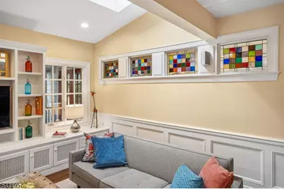 391 Up Mountain Avenue, Montclair, NJ 07043 - Photo 18