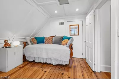 391 Up Mountain Avenue, Montclair, NJ 07043 - Photo 38