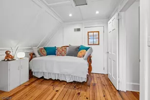 391 Up Mountain Ave, Montclair, NJ 07043 - Photo 38