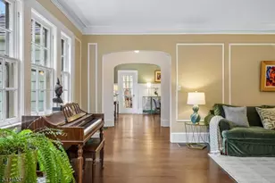 391 Up Mountain Ave, Montclair, NJ 07043 - Photo 6