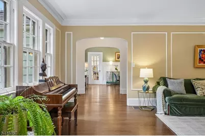 391 Up Mountain Avenue, Montclair, NJ 07043 - Photo 6