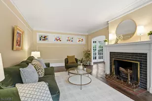 391 Up Mountain Ave, Montclair, NJ 07043 - Photo 4