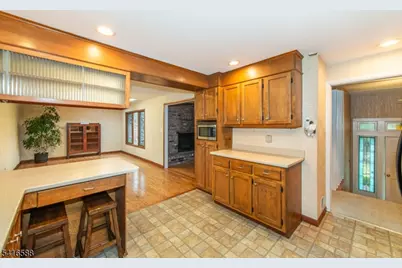 6 Van Duyne Rd, Mountain Lakes, NJ 07046 - Photo 20