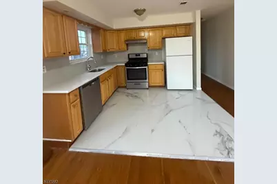 335-345 Broadway (Private Road) #2, Elizabeth, NJ 07206 - Photo 2