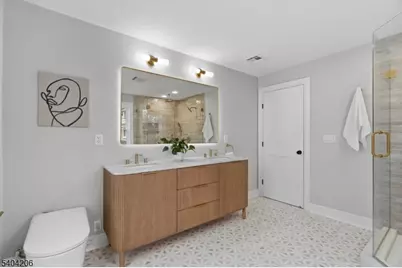 14 Marion Rd, Montclair, NJ 07043 - Photo 18