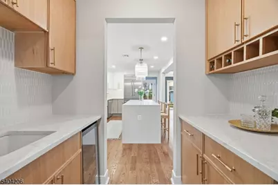 14 Marion Rd, Montclair, NJ 07043 - Photo 6