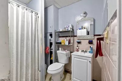 1029 E 19th St, Paterson, NJ 07501 - Photo 12