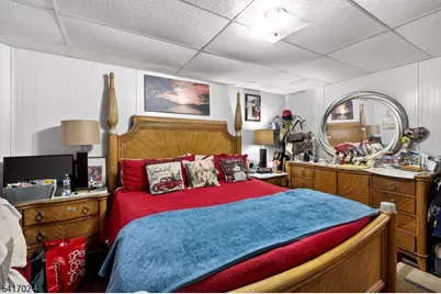 1029 E 19th St, Paterson, NJ 07501 - Photo 10