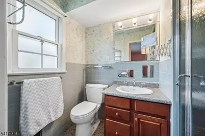 39 Gallinson Dr, Berkeley Heights Township, NJ 07974 - Photo 20