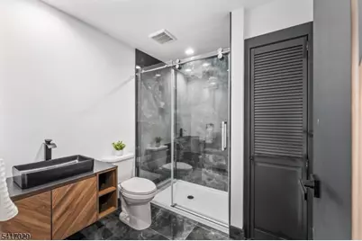 132 Thelma Ter, Linden, NJ 07036 - Photo 22