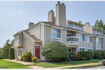 90 Farnham Sq #290, Sayreville Boro, NJ 08859 - Photo 1