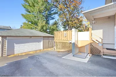 128 9th Ave, Hawthorne, NJ 07506 - Photo 20