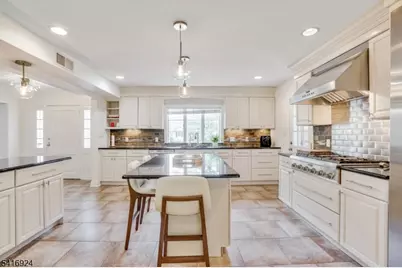 304 Forest Dr, Millburn, NJ 07078 - Photo 4