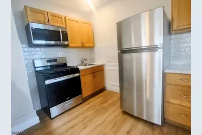 110 Franklin St, Belleville, NJ 07109 - Photo 2