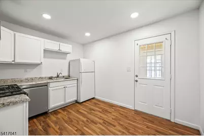 270-270A Sitgreaves St, Phillipsburg, NJ 08865 - Photo 6