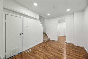 270-270A Sitgreaves St, Phillipsburg, NJ 08865 - Photo 4