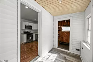 270-270A Sitgreaves St, Phillipsburg, NJ 08865 - Photo 8