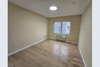 158 Sixth St #512, Passaic, NJ 07055 - Photo 6