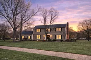 100 Knickerbocker Dr, Montgomery Township, NJ 08502 - Photo 2