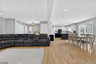 100 Knickerbocker Dr, Montgomery Township, NJ 08502 - Photo 10