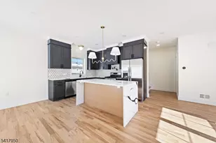 401A Tillman St, Raritan, NJ 08869 - Photo 6