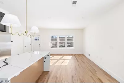 401A Tillman St #A, Raritan, NJ 08869 - Photo 8