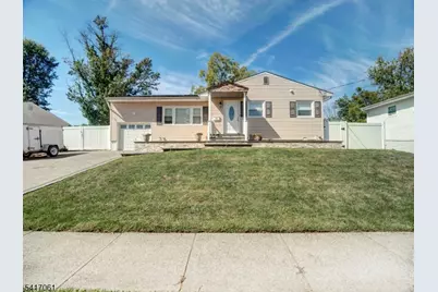 17 Thelma Ct, Woodbridge Township, NJ 07067 - Photo 2