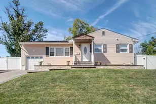 17 Thelma Ct, Woodbridge Township, NJ 07067 - Photo 1