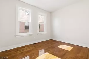 182 Norwood St, Newark, NJ 07106 - Photo 12