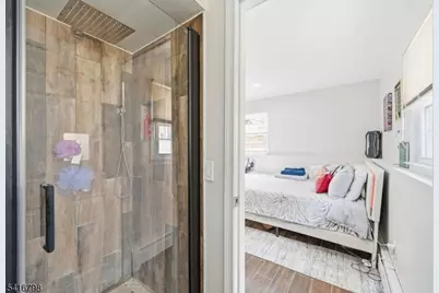 654 Succasunna Rd, Mount Arlington, NJ 07850 - Photo 16