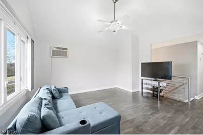 654 Succasunna Rd, Mount Arlington, NJ 07850 - Photo 18